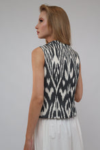 Load image into Gallery viewer, 100% Cotton Black Ikat Waistcoat