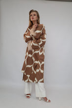 Load image into Gallery viewer, 100% Cotton Brown Maxi Kimono With Feathers