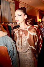 Load image into Gallery viewer, 100% Silk Cape “Chocolatier de Monaco”