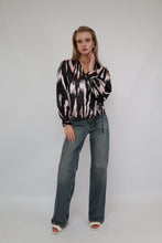 Load image into Gallery viewer, 100% Silk Vintage Long Sleeve Blouse Black