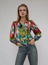 Load image into Gallery viewer, 100% Silk Vintage Long Sleeve Blouse Green