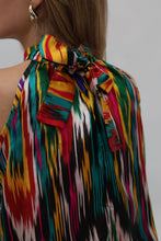 Load image into Gallery viewer, 100% Silk Vintage Sleeveless Blouse