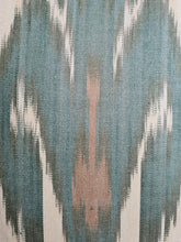 Load image into Gallery viewer, 100% Cotton Ikat pillow case "Balance me" - Silkandcotton.global