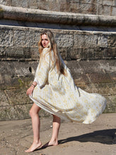 Load image into Gallery viewer, 100% Silk Ikat Kimono "Yellow Diamond"