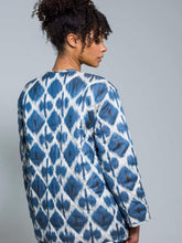 Load image into Gallery viewer, 85% Silk Quilted Jacket "Royal Blue"