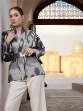 Load image into Gallery viewer, 100% Cotton Mini Kimono "Gentle Confidence"