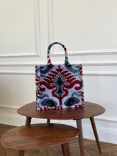 Load image into Gallery viewer, Velvet Ikat Bag "Qatar"