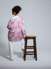 Load image into Gallery viewer, 85% Silk 15% Cotton Lightweight Quilted Jacket "Imperial Lily"