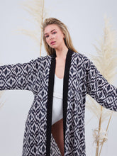 Load image into Gallery viewer, black silk ikat kimono