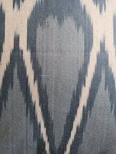 Load image into Gallery viewer, blue-ikat-pillow-silkandcotton