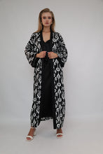 Load image into Gallery viewer, 100% Cotton Printed Ikat Lightweight Kimono &quot;Eclipse Noir&quot;
