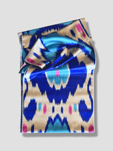 Load image into Gallery viewer, A Piece of 3 Meters 100% Silk Ikat Fabric - Silkandcotton.global
